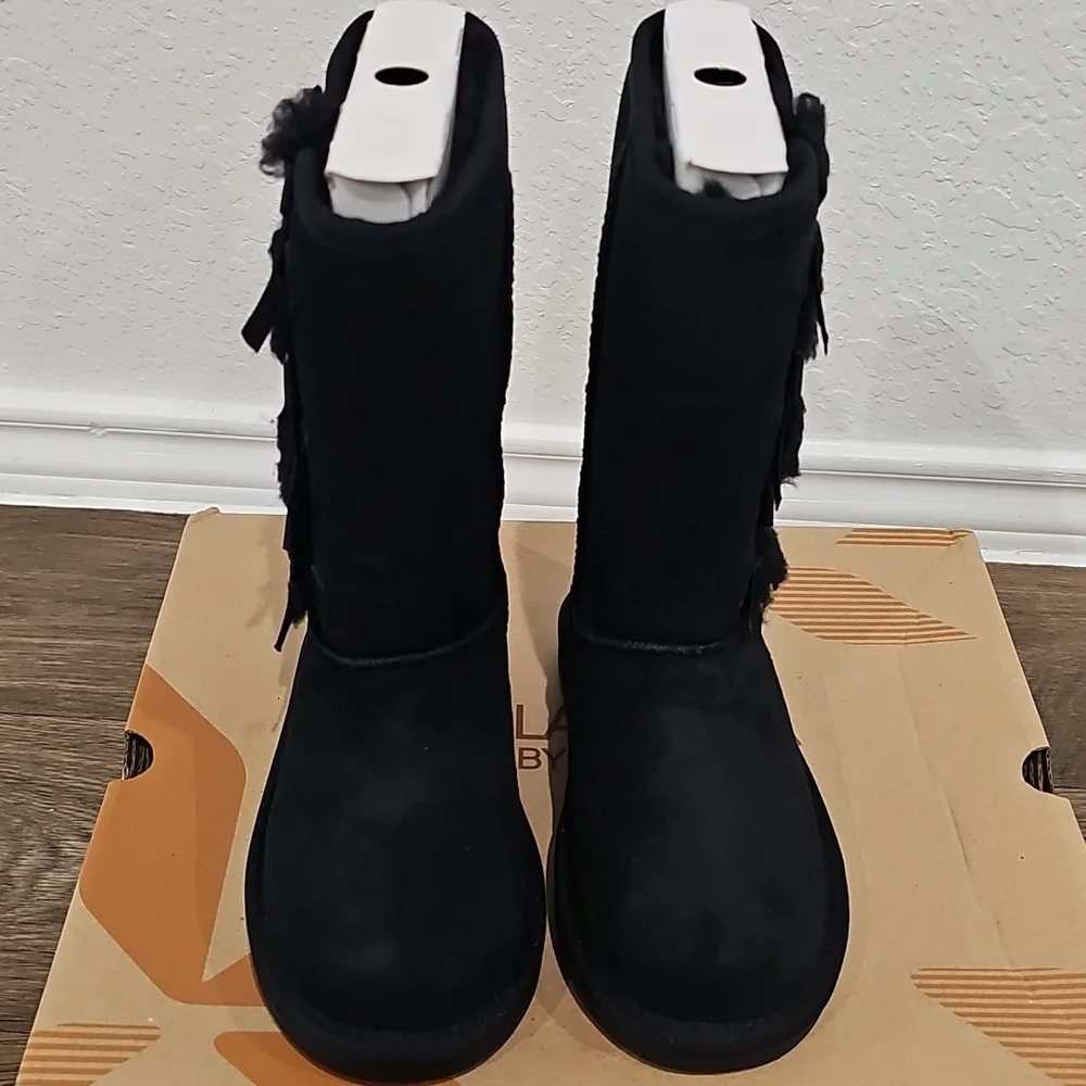 Koolaburra Victoria Tall Size 12 Boots